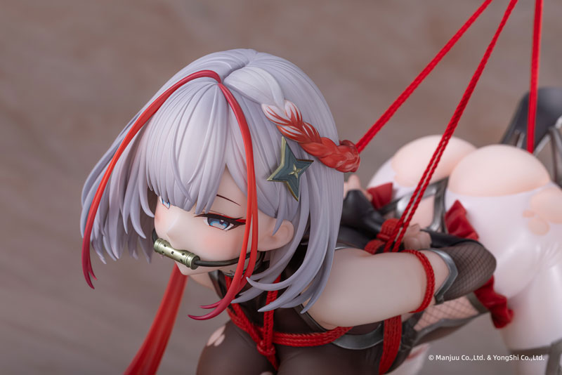 Azur Lane I-404 Dance of Crimson Strings Ver. 1/6 Edición Especial con Vitrina