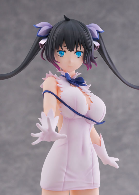 Is It Wrong to Try to Pick Up Girls in a Dungeon? V Hestia Ver. Divinity Unleashed 1/7