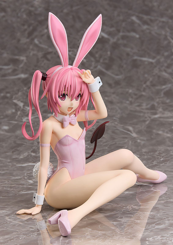 To Love-Ru Darkness Nana Astar Deviluke Ver. Conejita con Piernas Desnudas 1/4
