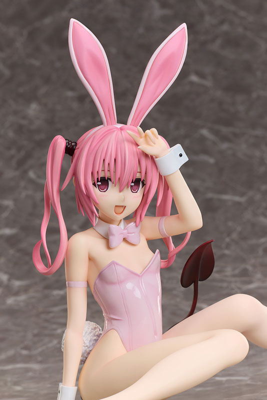 To Love-Ru Darkness Nana Astar Deviluke Ver. Conejita con Piernas Desnudas 1/4