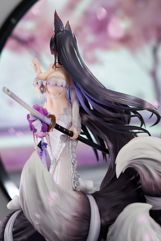 Azur Lane Musashi Ver. Wisteria Pura con Vitrina de Acrílico LED Edición Especial 1/7